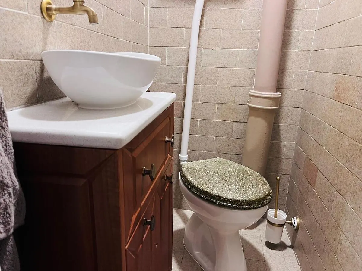 Apartment For Special Getaway Rose بولا